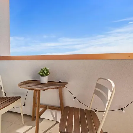 Lam Rose - Ac - Terrace ブラチスラヴァ