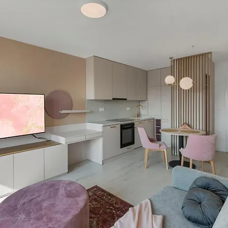 Lam Rose - Ac - Terrace Pozsony