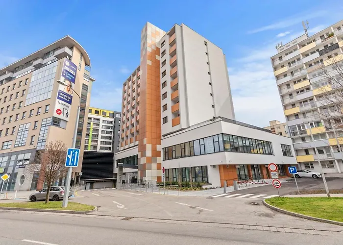 Lam Rose - Ac - Terrace Апартаменты *